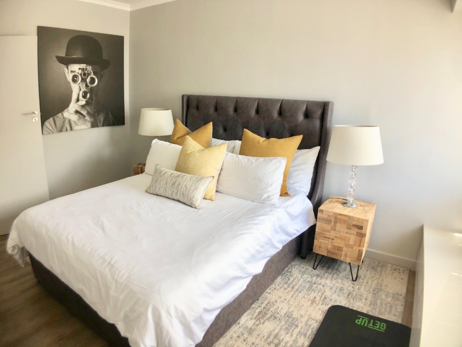 2 Bedroom Property for Sale in Sea Point Western Cape
